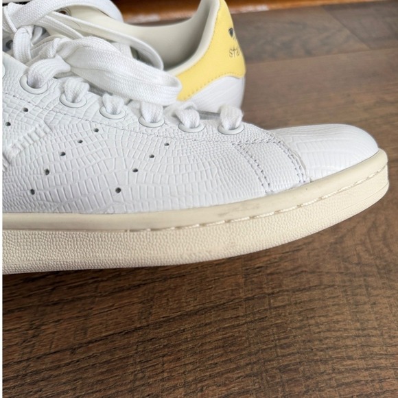 Adidas Stan Smith Women's White Yellow Sneakers SZ 7 - Picture 8 of 12